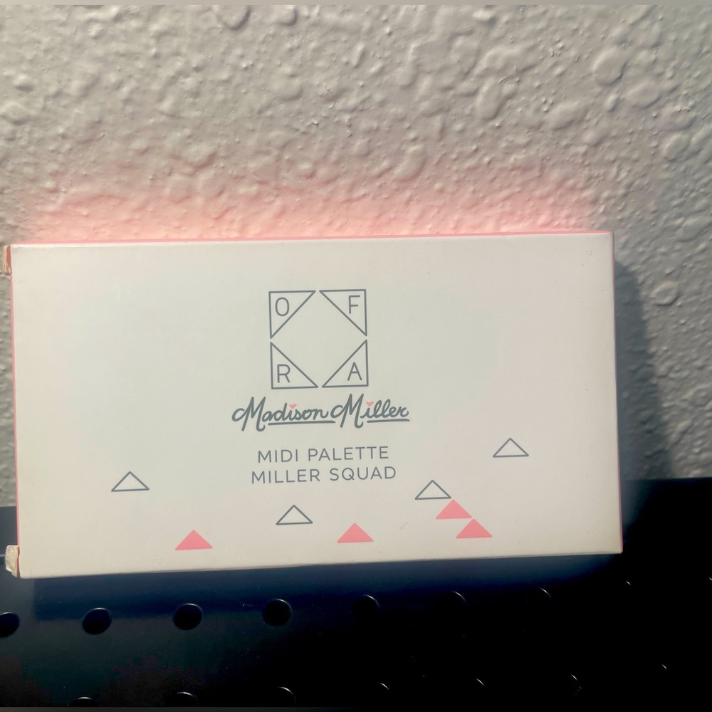 Ofra x Madison Miller: MIDI Palette Miller Squad Blush & Highlighter Trio BNIB